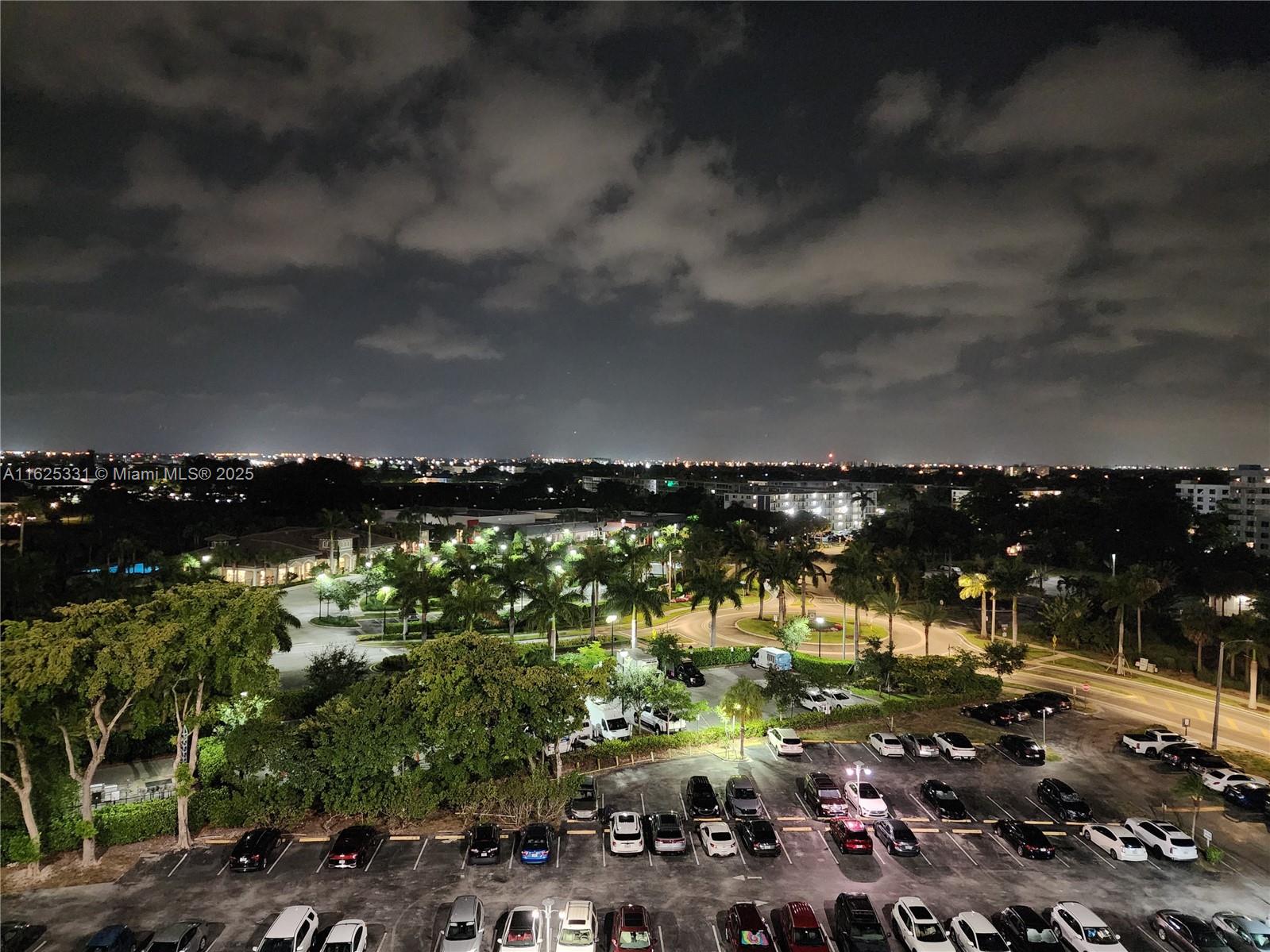 HILLCREST NO 21 CONDO - Residential