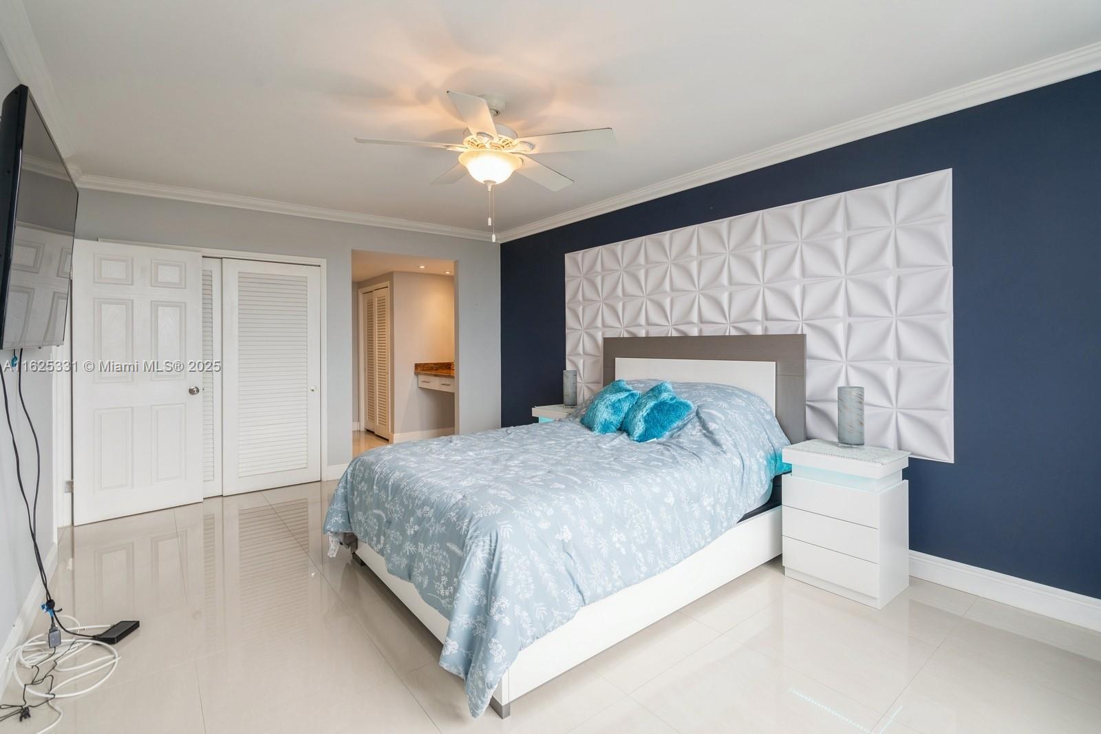 HILLCREST NO 21 CONDO - Residential