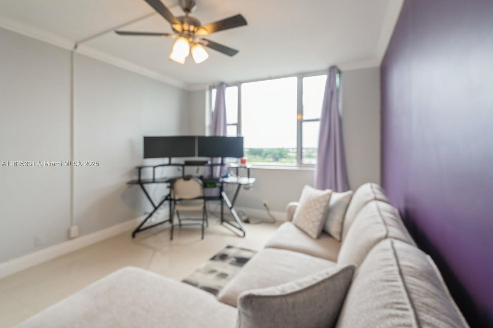 HILLCREST NO 21 CONDO - Residential