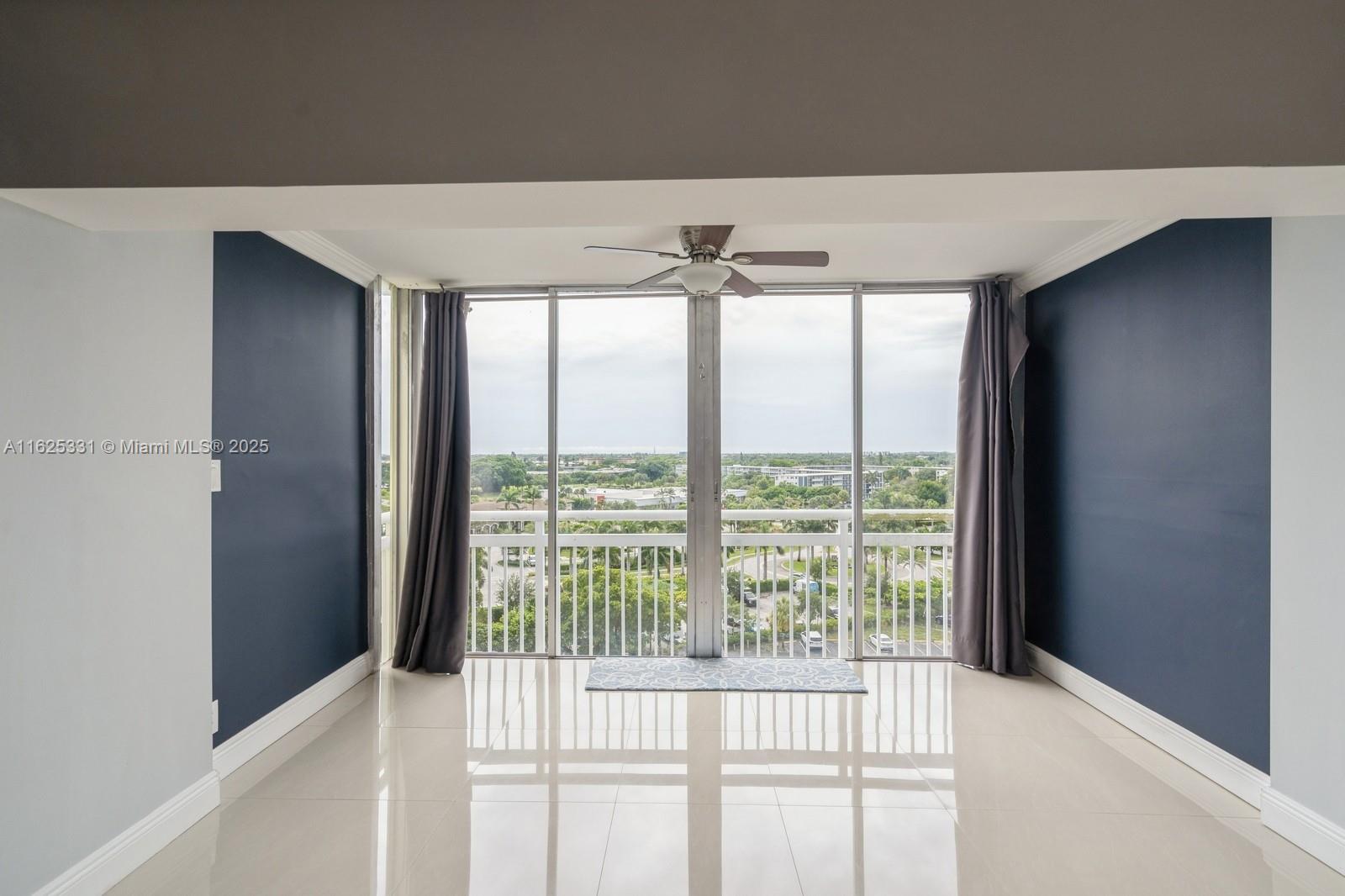 Property for Sale at 4400 Hillcrest Dr 916B, Hollywood, Broward County, Florida - Bedrooms: 2 
Bathrooms: 2  - $226,000