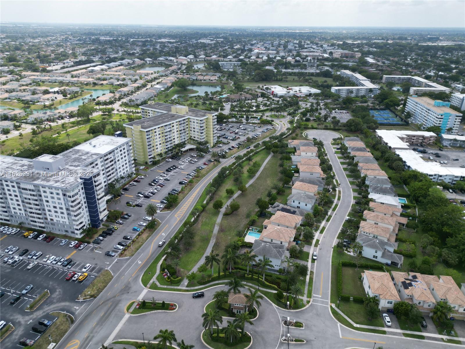 HILLCREST NO 21 CONDO - Residential