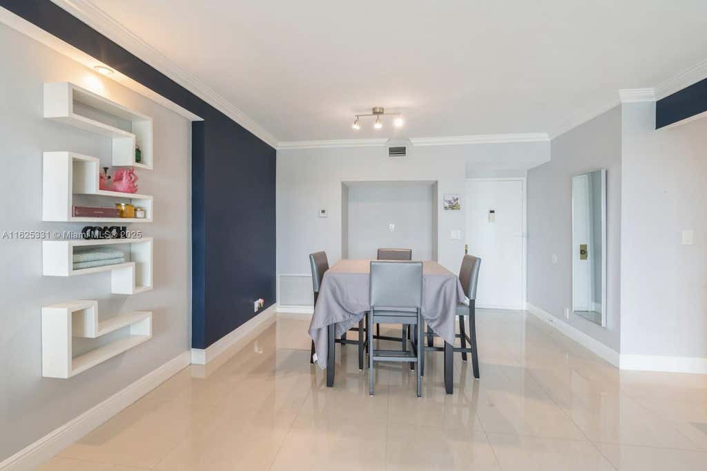 Photo of 4400 Hillcrest Dr #916B, Hollywood, FL 33021 (MLS # A11625331)