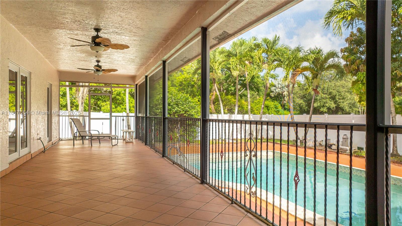 PLANTATION - Residential