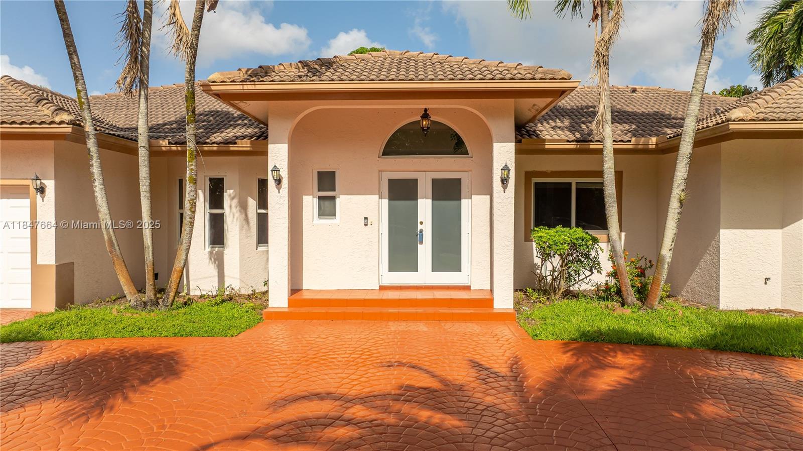 424 Bayberry Dr
