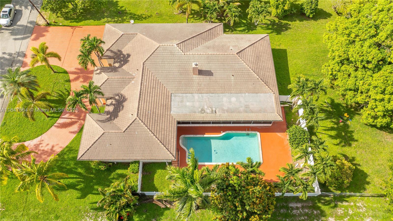 PLANTATION - Residential