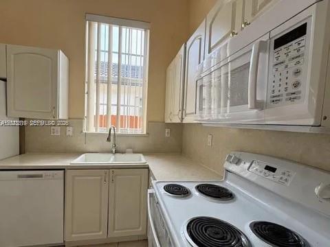 BISMARK HOMES AT VENEZIA - Residential Lease