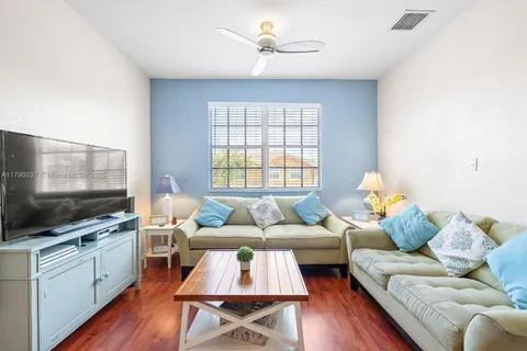 MLS: A11790037