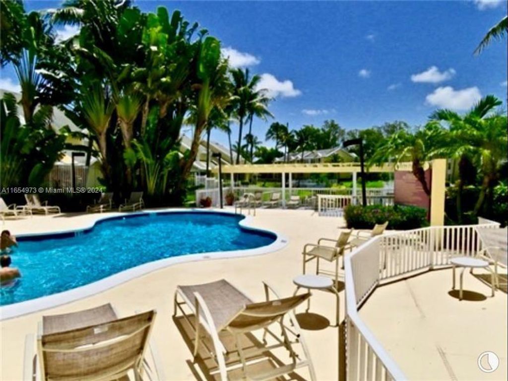 Photo of 6283 La Costa Dr #M, Boca Raton, FL 33433 (MLS # A11654973)