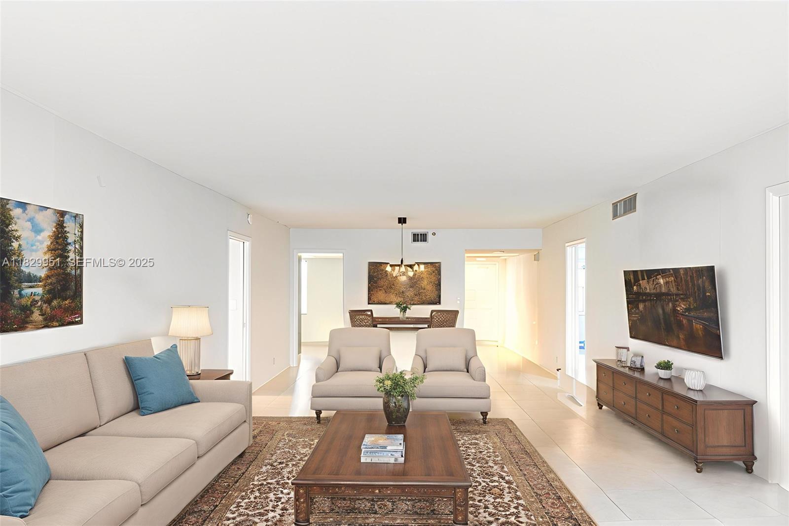 NO 104 PALM-AIRE COUNTRY - Residential