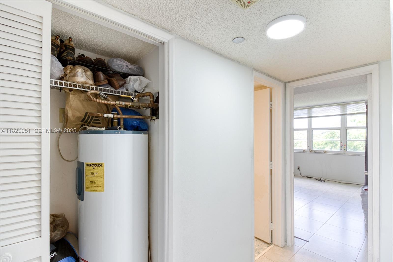 NO 104 PALM-AIRE COUNTRY - Residential