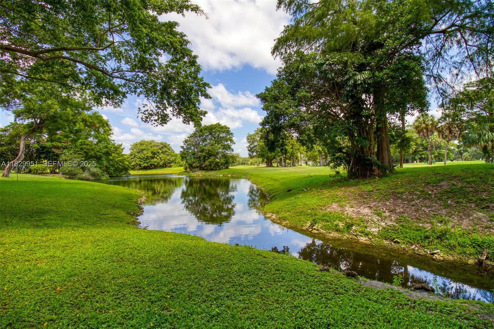 NO 104 PALM-AIRE COUNTRY - Residential