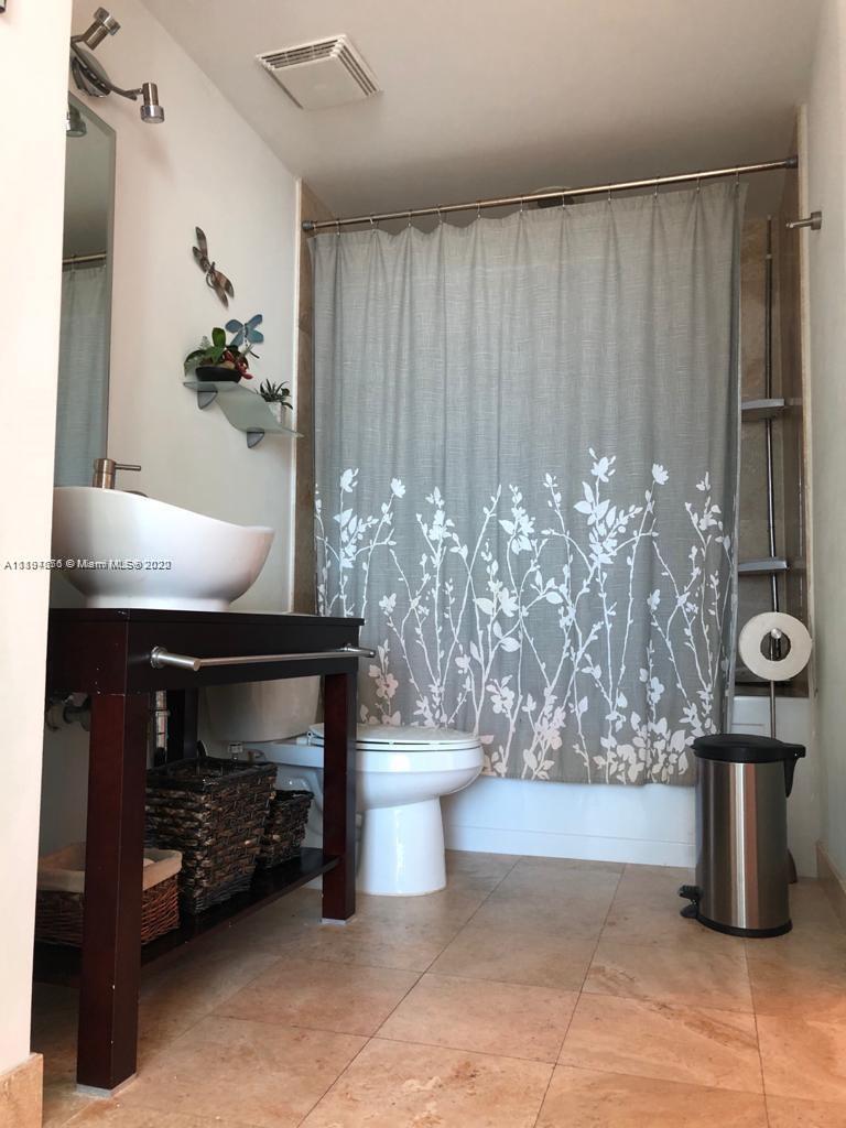 WIND CONDO - Residential Lease