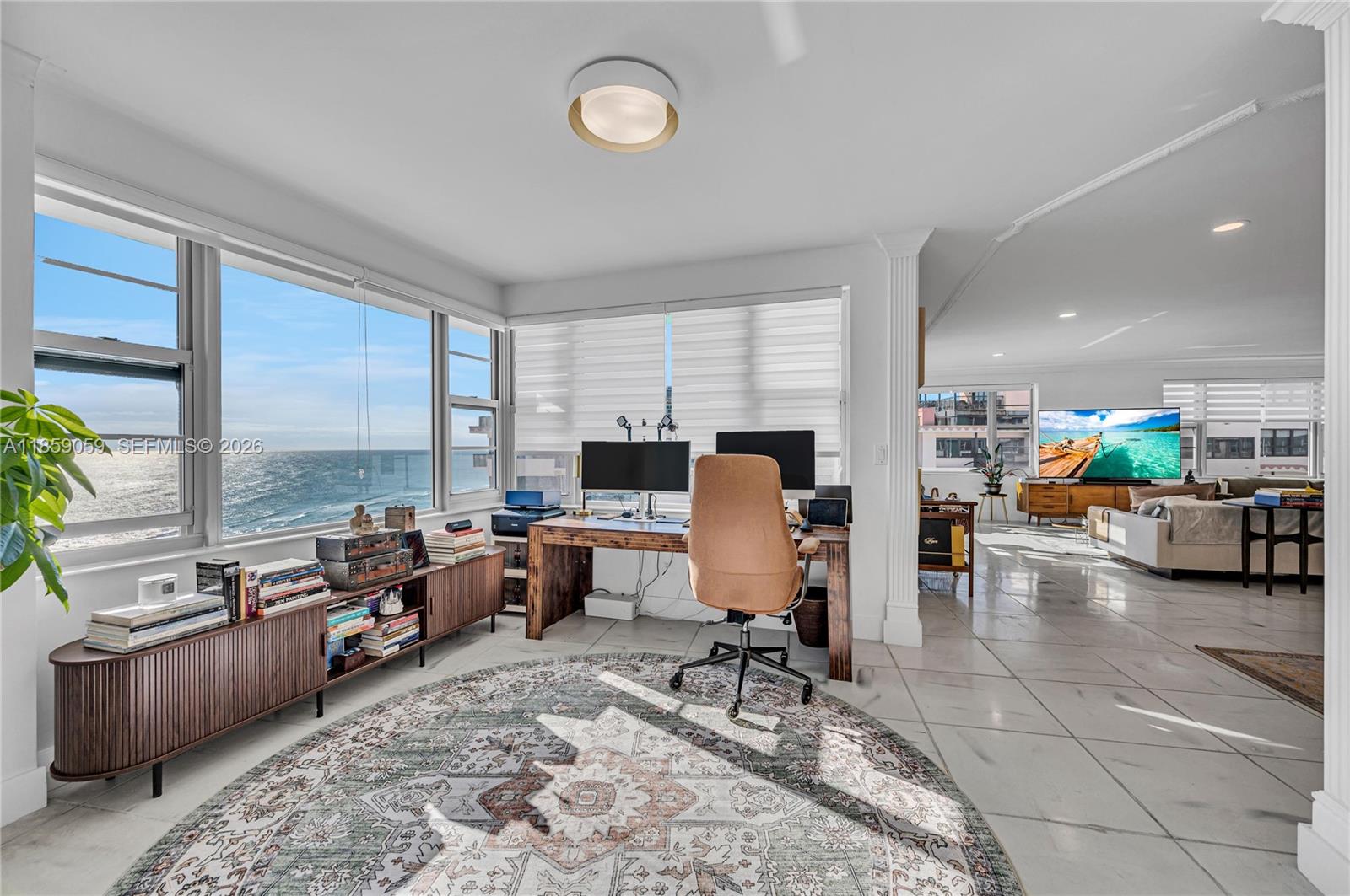 IMPERIAL HOUSE CONDO - Residential