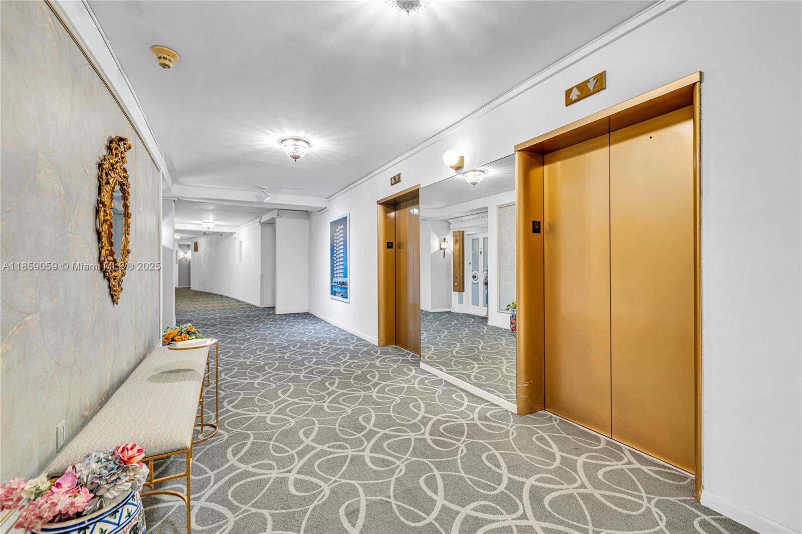 IMPERIAL HOUSE CONDO - Residential