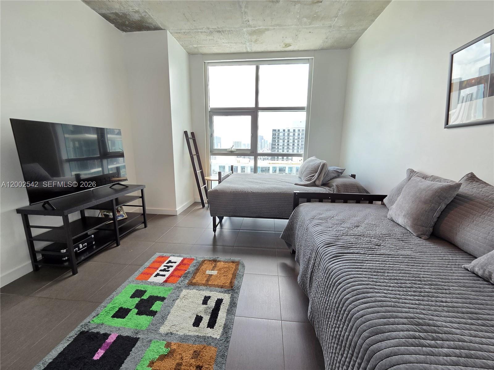 FOUR MIDTOWN - Residential