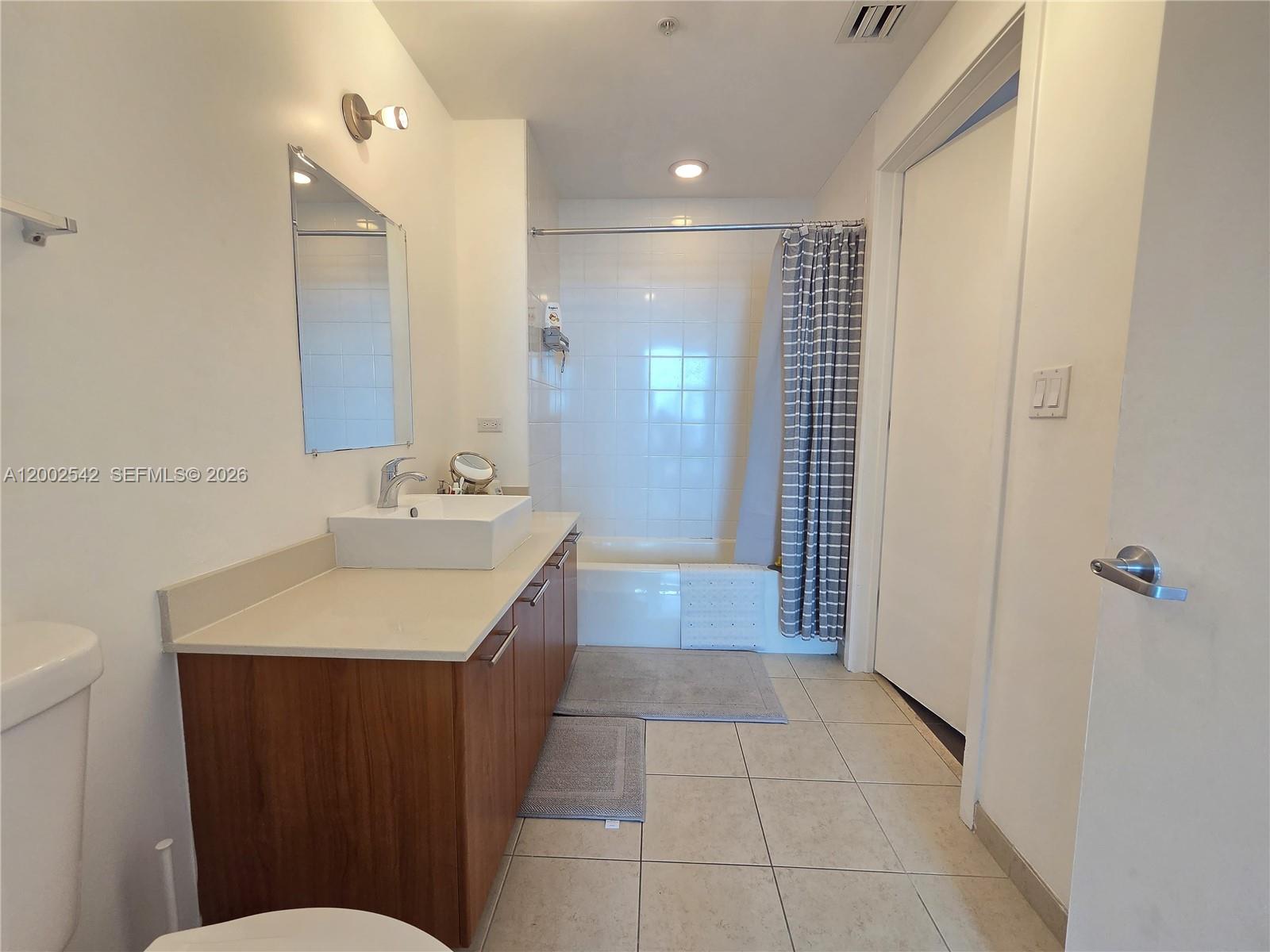 FOUR MIDTOWN - Residential