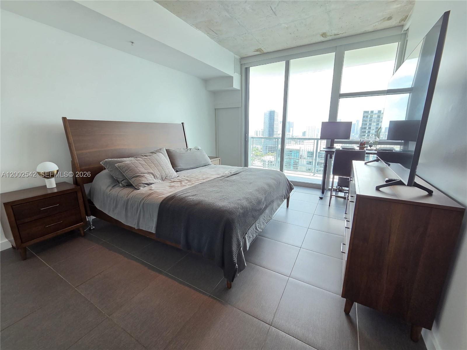 FOUR MIDTOWN - Residential