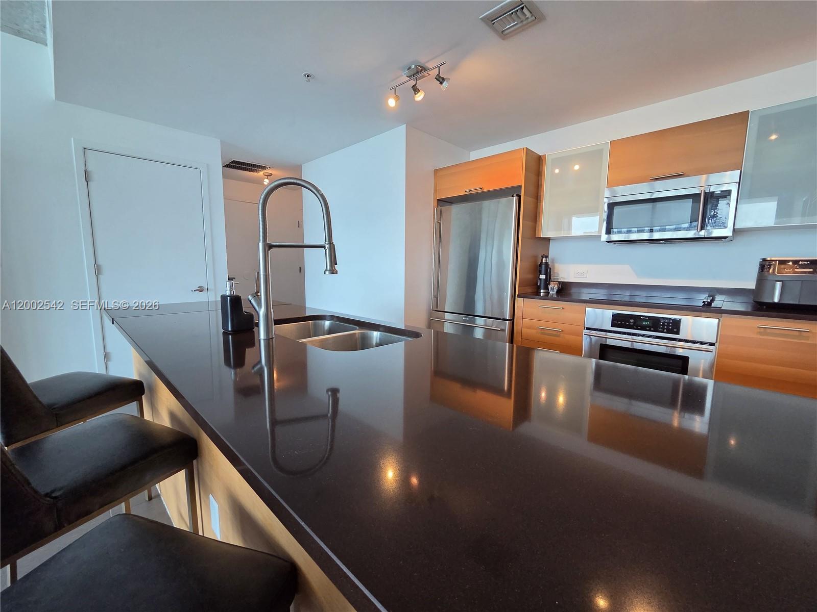 FOUR MIDTOWN - Residential