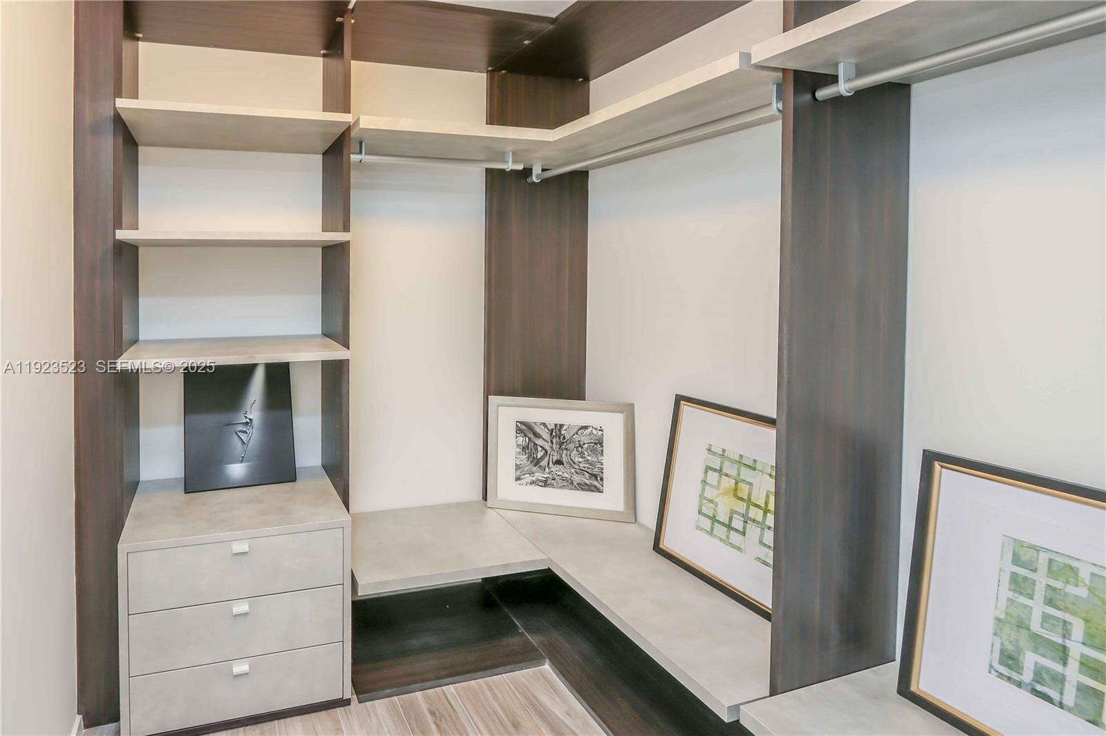 801 SMA RESIDENCES CONDO - Residential