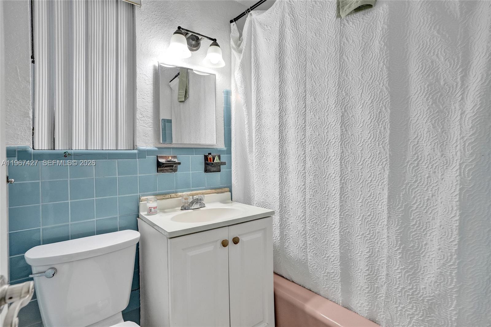 SUNDIAL CONDO - Residential