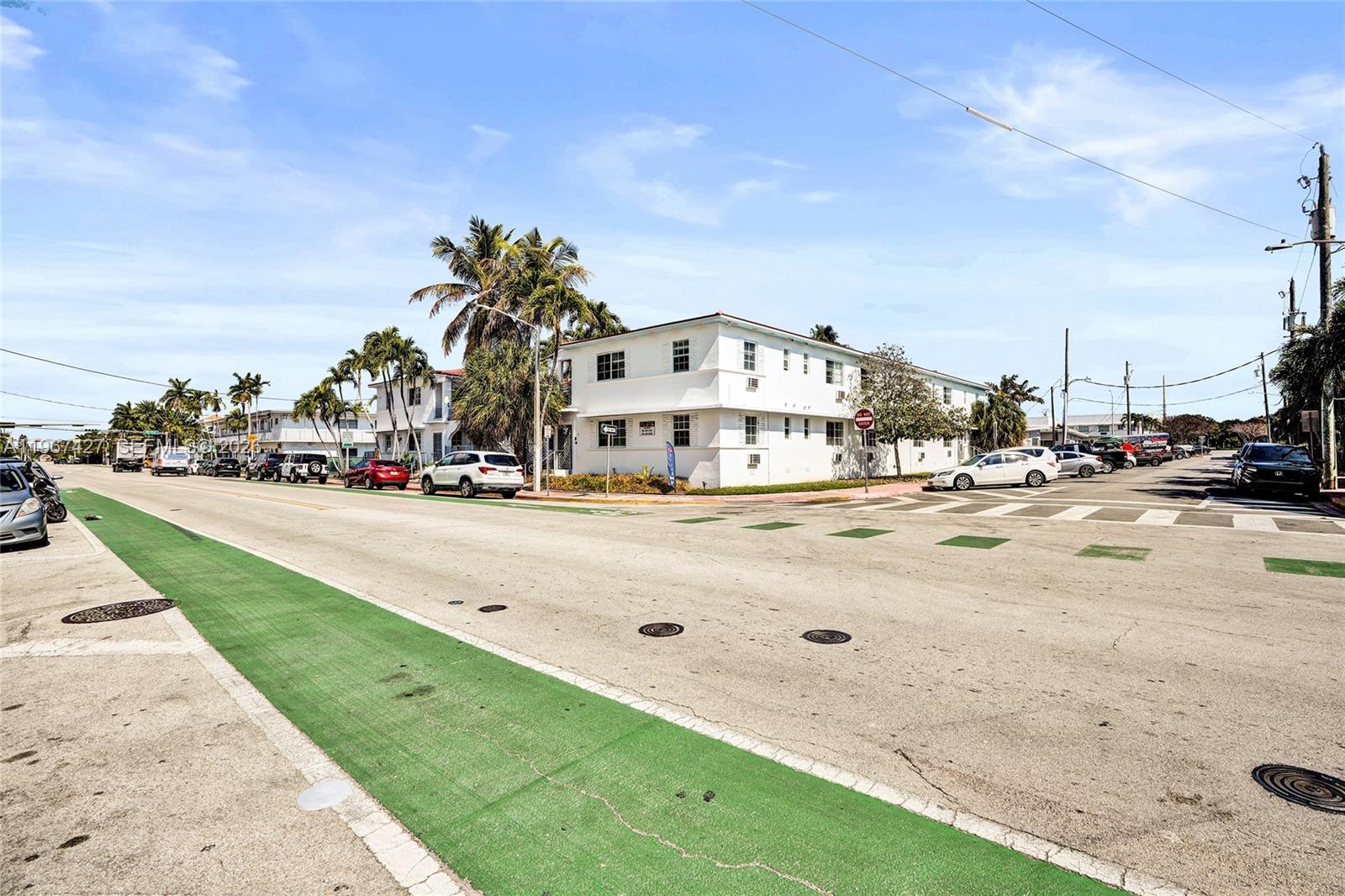 SUNDIAL CONDO - Residential