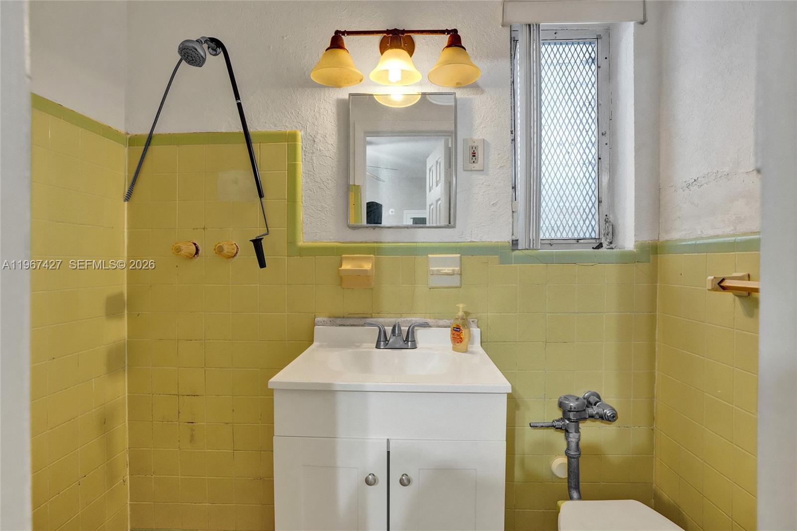 SUNDIAL CONDO - Residential