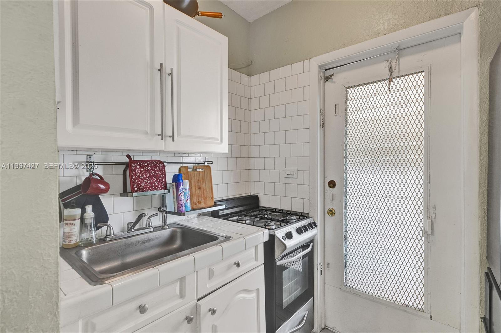 SUNDIAL CONDO - Residential