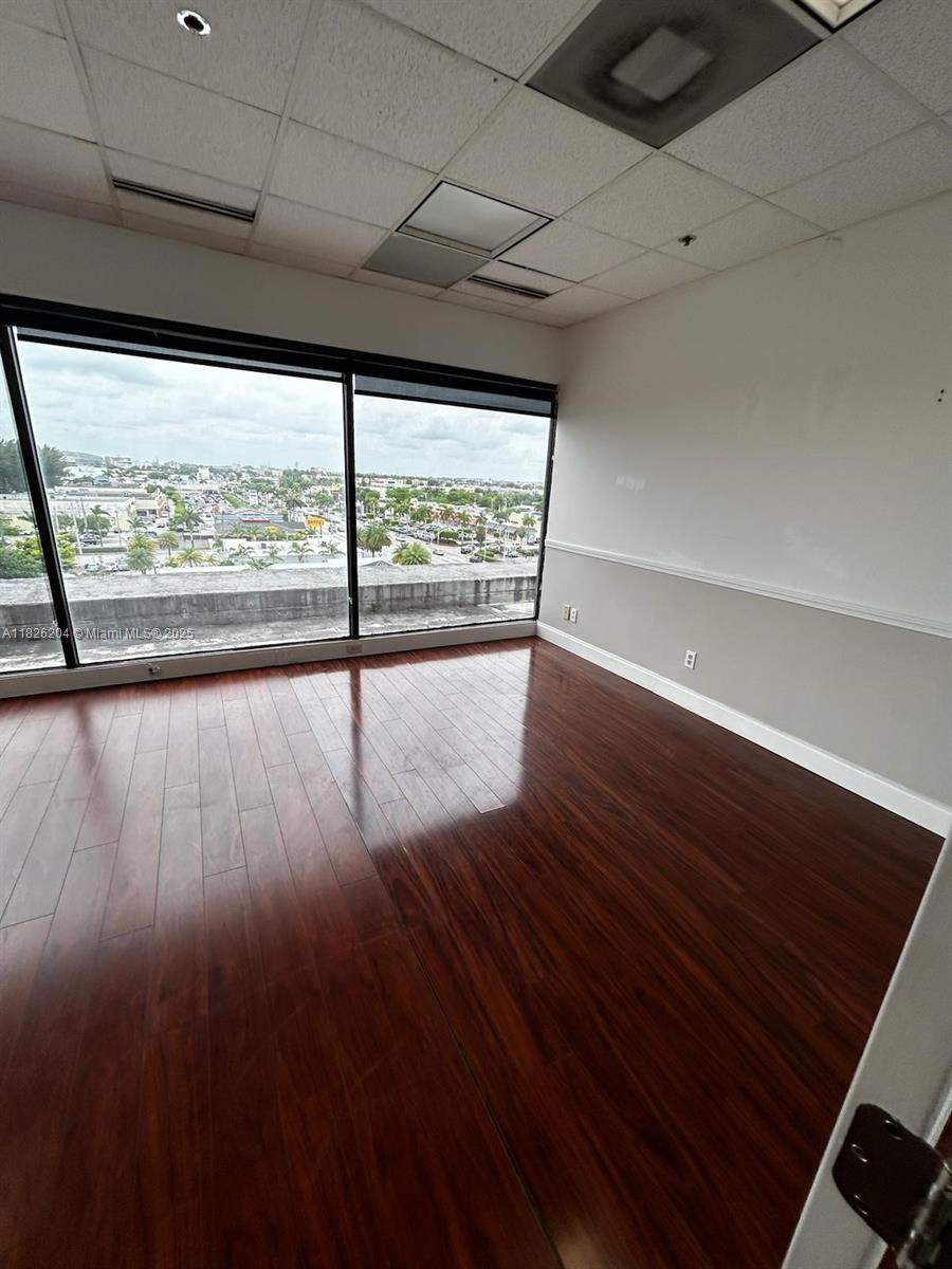 900 W 49th St Suite 504