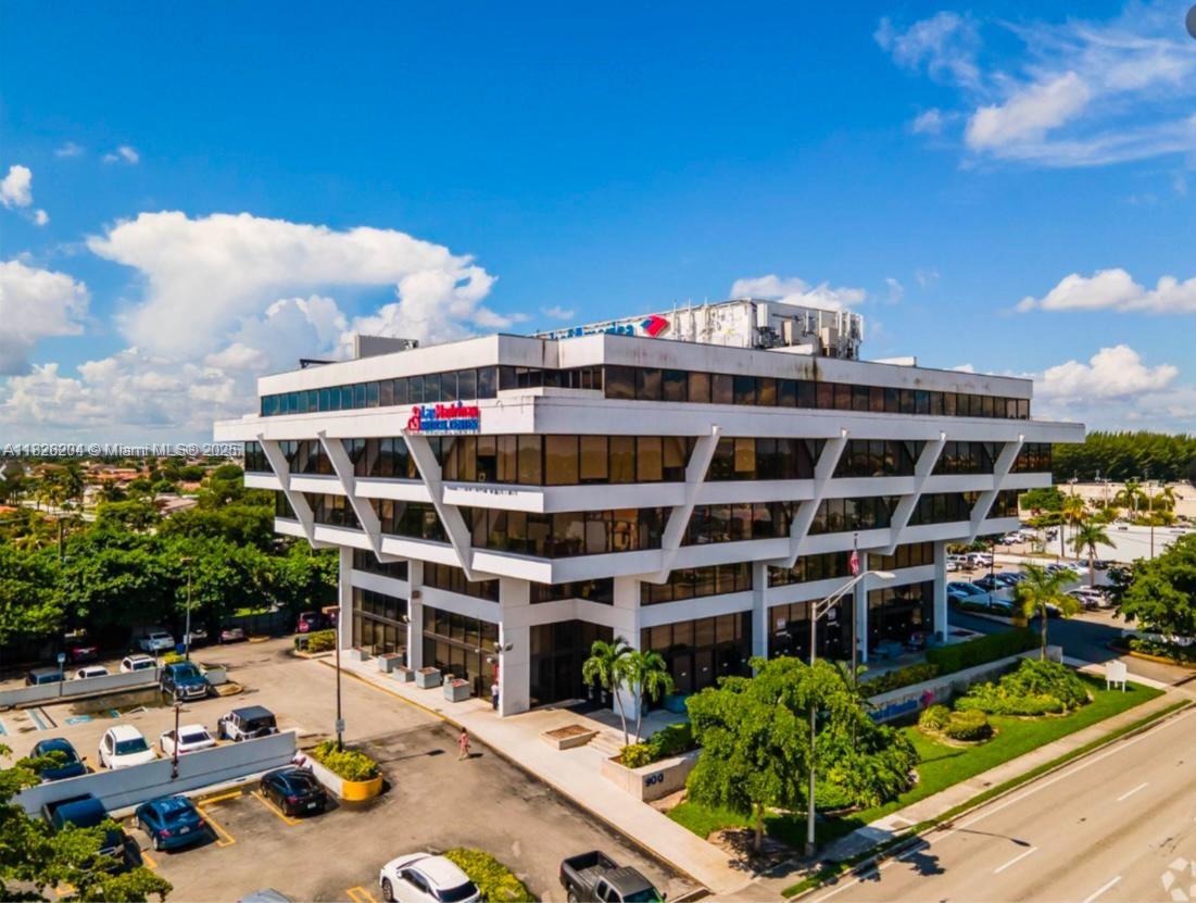 NICE OFFICE SPACE FOR RENT CALL NOW!