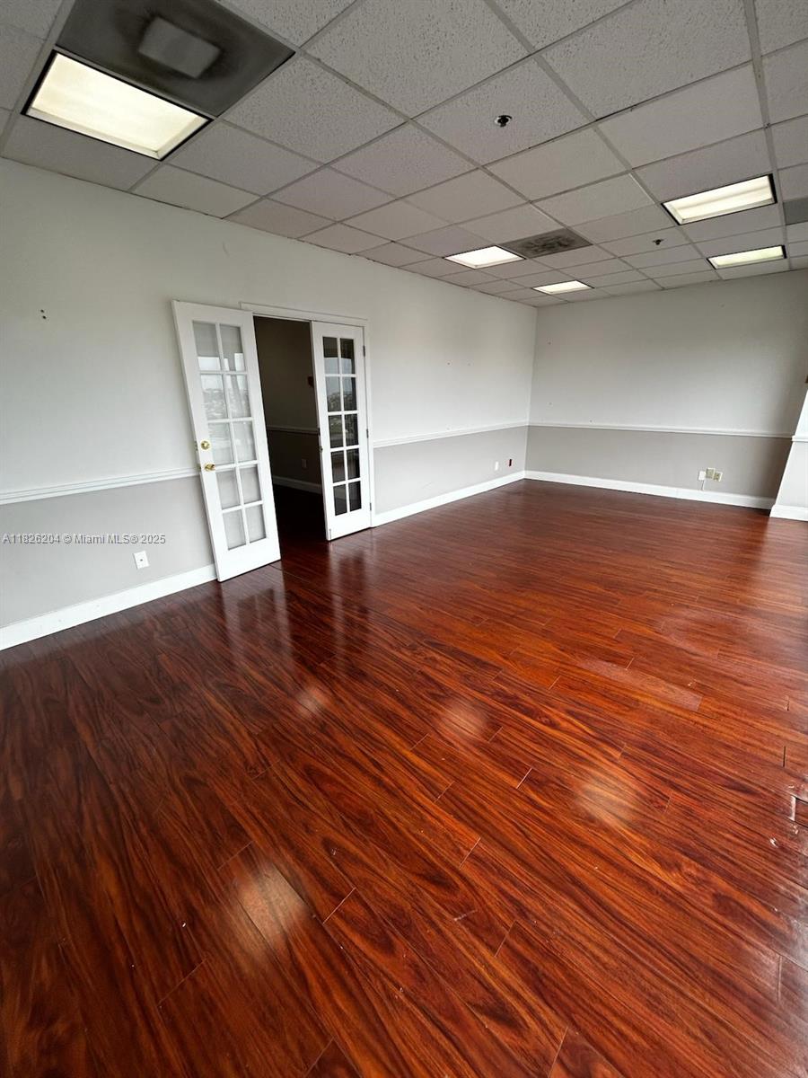 900 W 49th St Suite 504