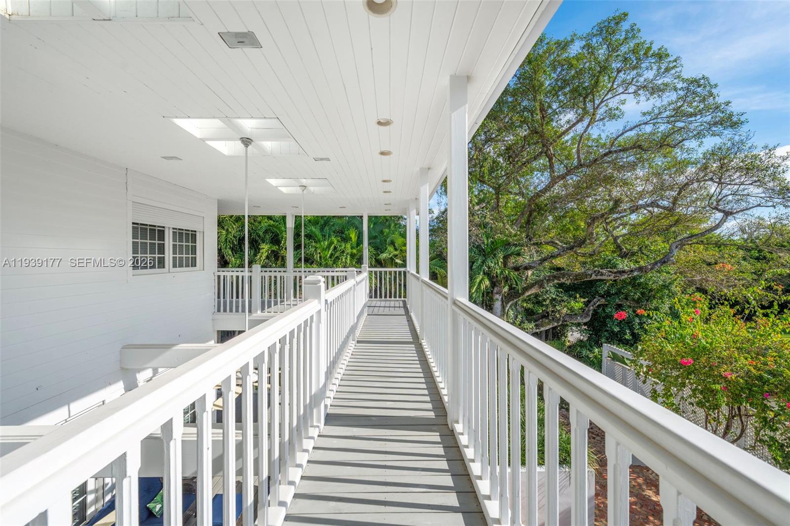 THE MOORINGS - Residential