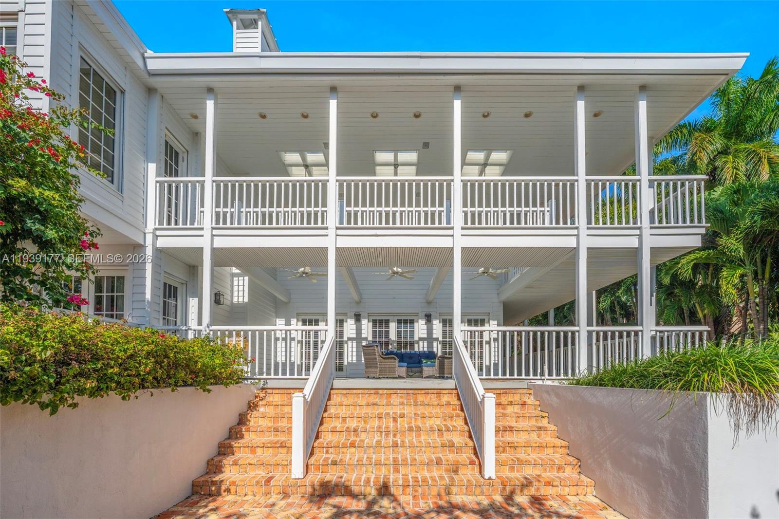 THE MOORINGS - Residential