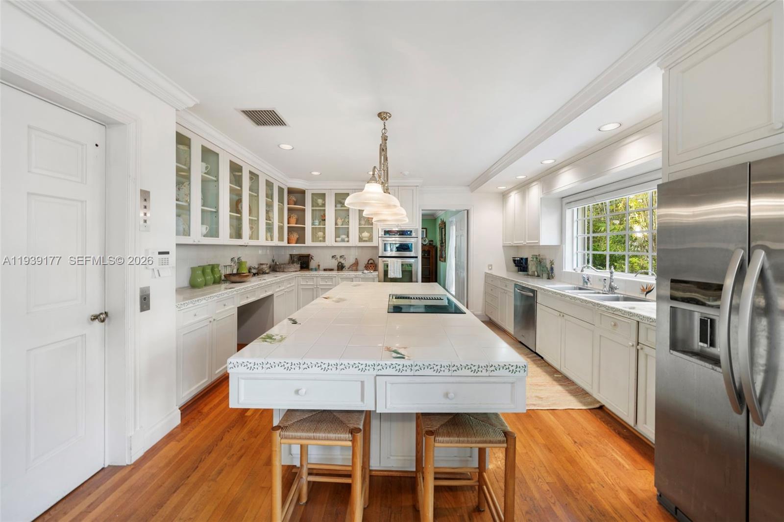 THE MOORINGS - Residential