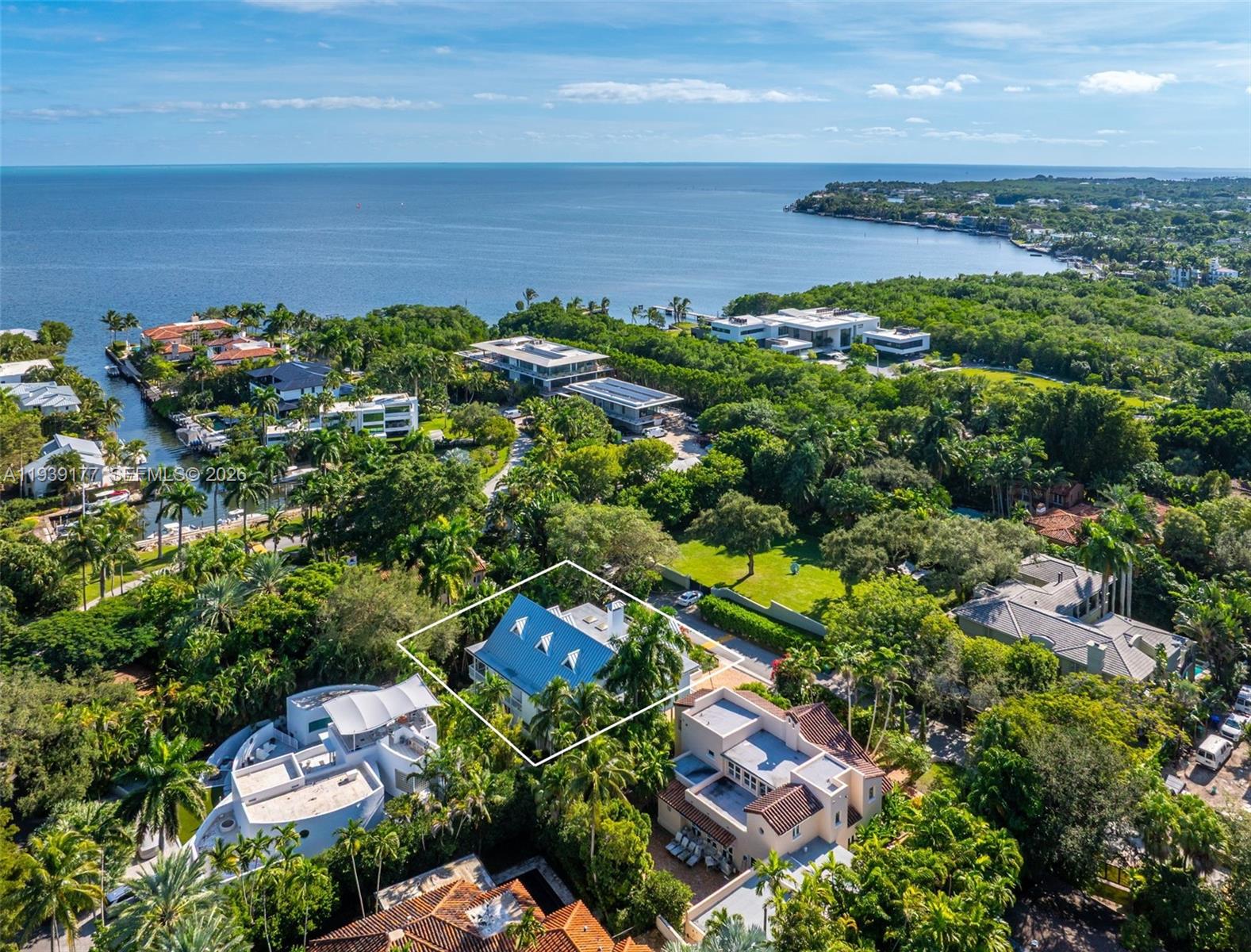 THE MOORINGS - Residential