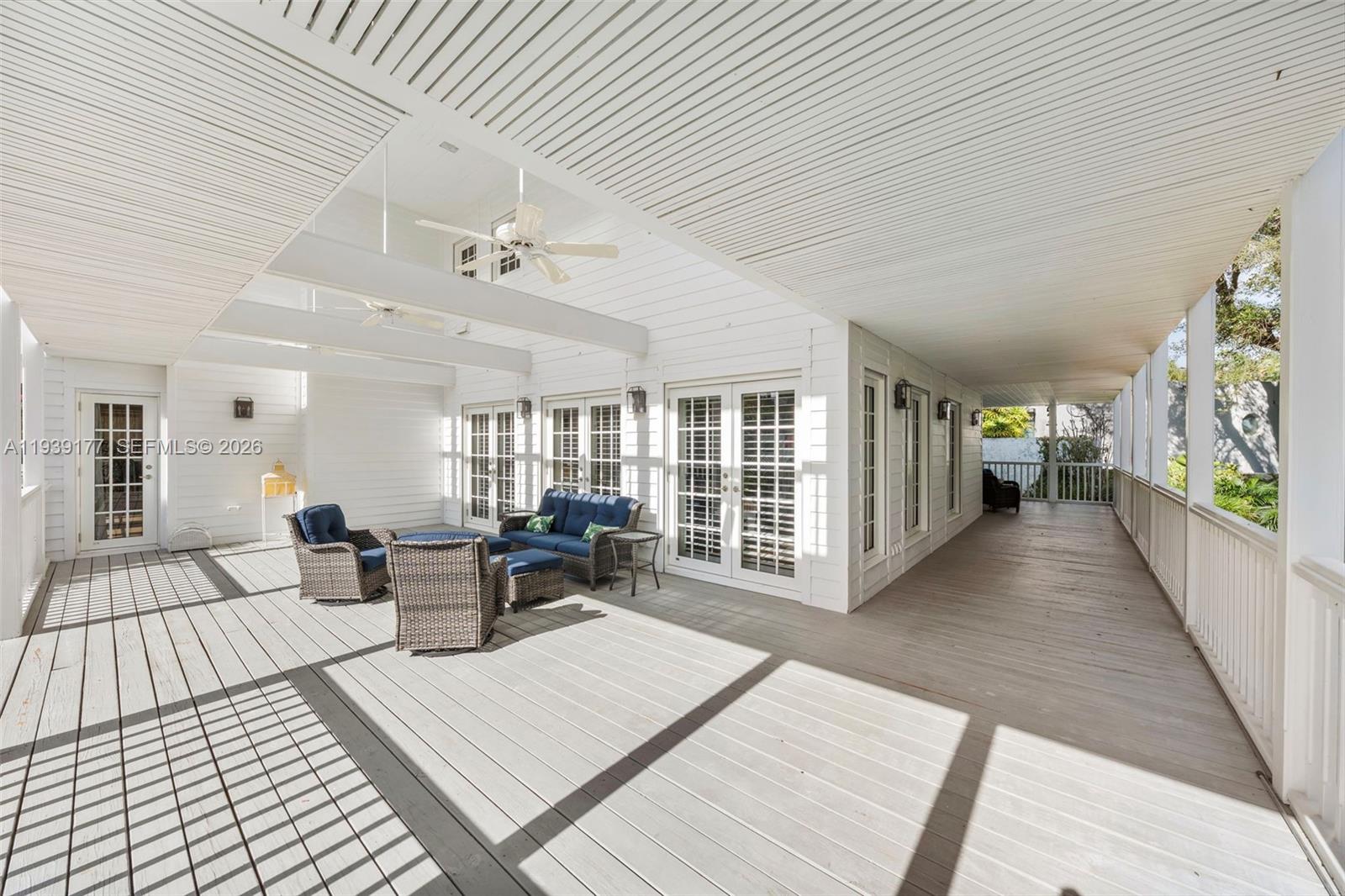 THE MOORINGS - Residential