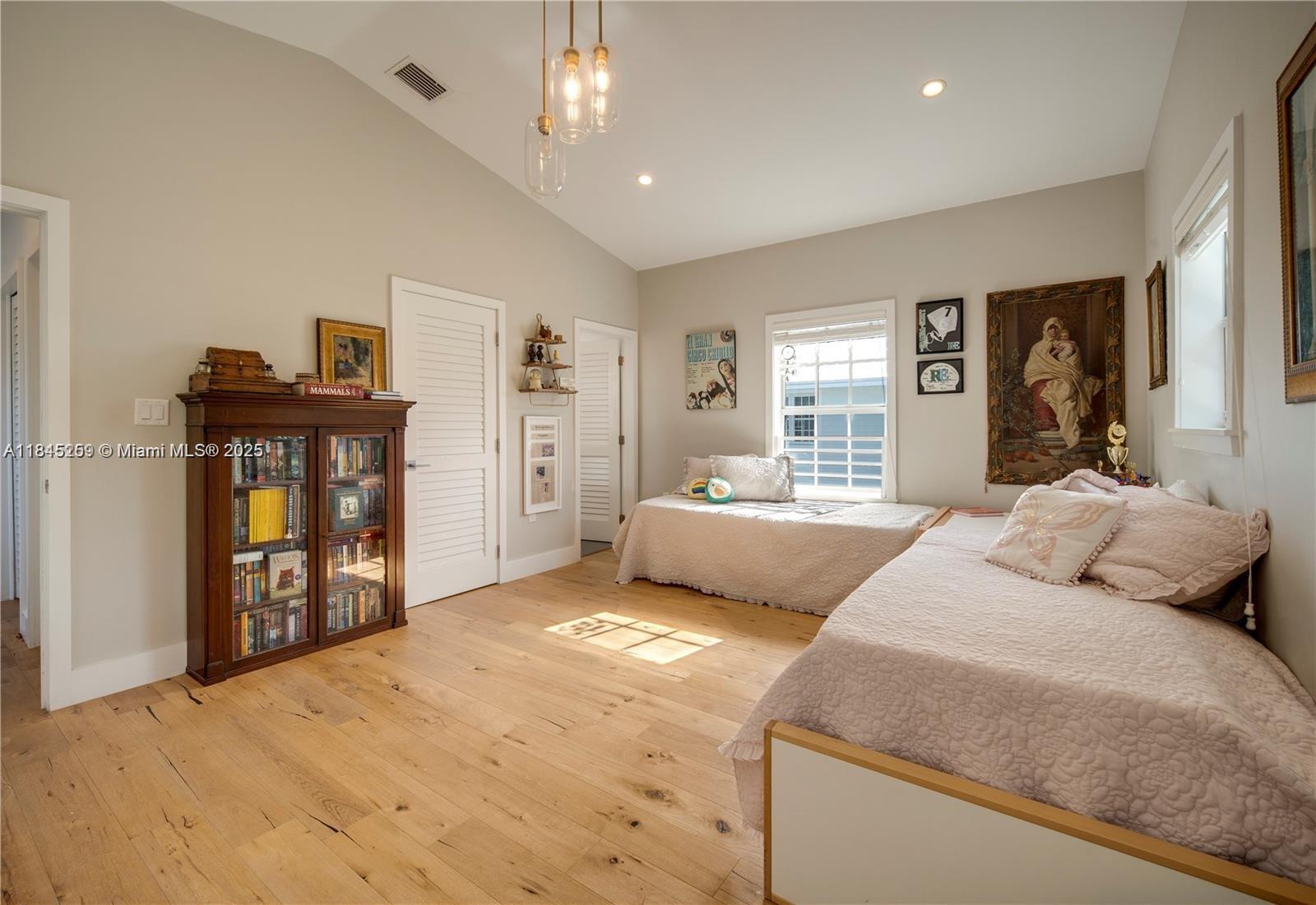 MAC FARLANE HOMESTEAD - Residential Lease