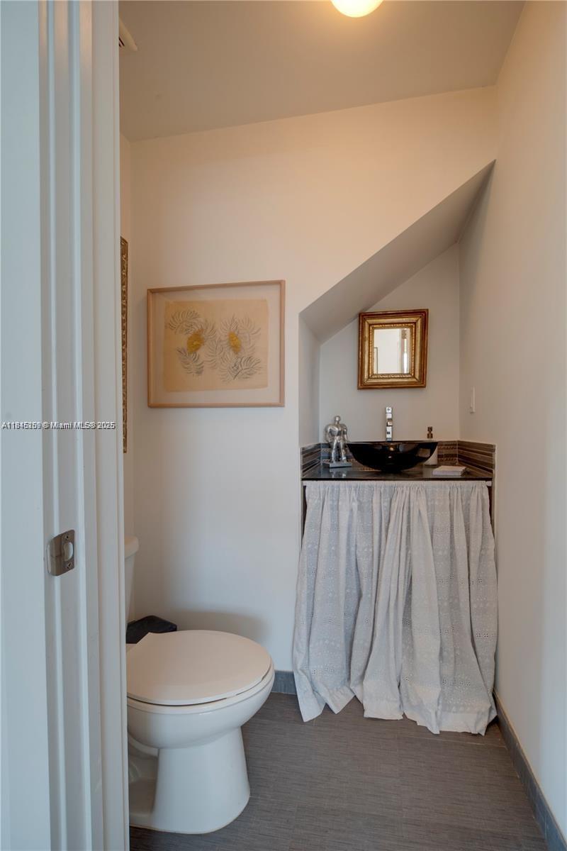 MAC FARLANE HOMESTEAD - Residential Lease