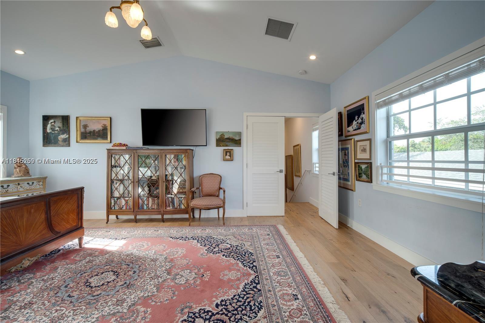 MAC FARLANE HOMESTEAD - Residential Lease