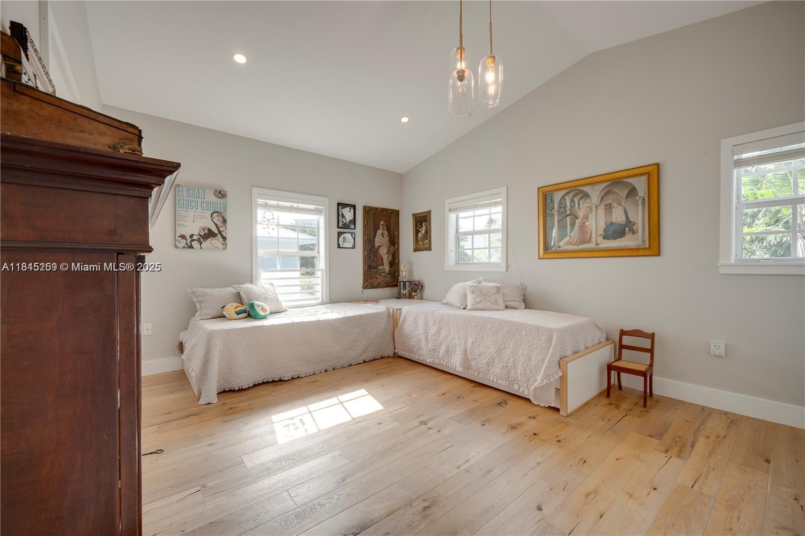 MAC FARLANE HOMESTEAD - Residential Lease