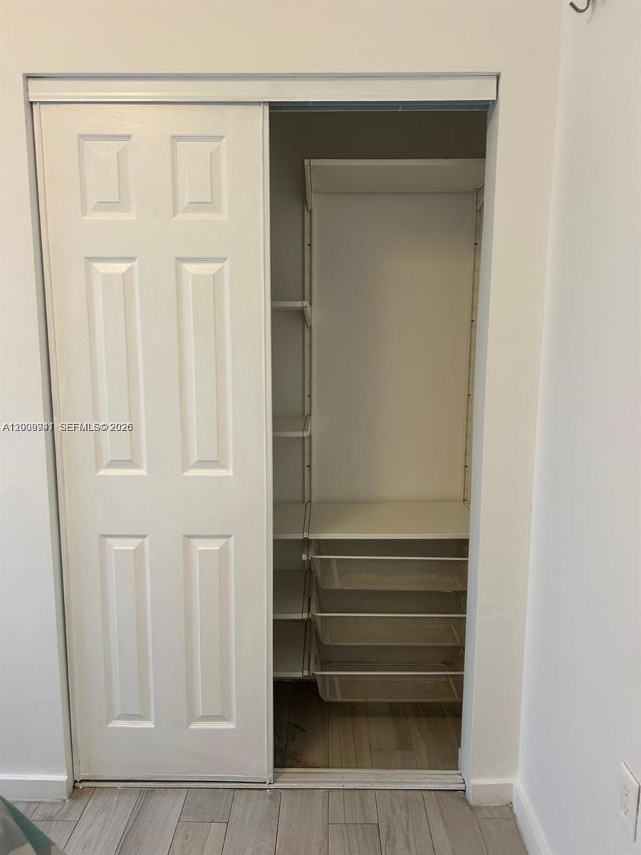 EVA CONDO - Residential