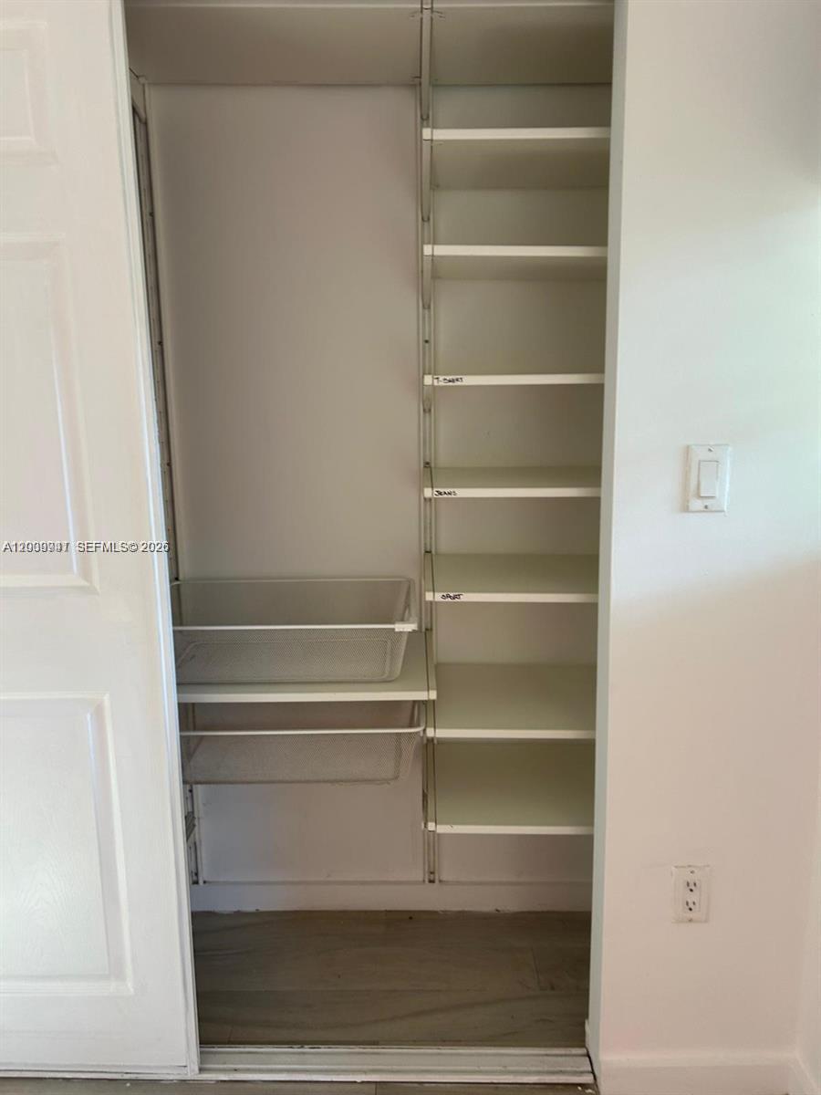 EVA CONDO - Residential