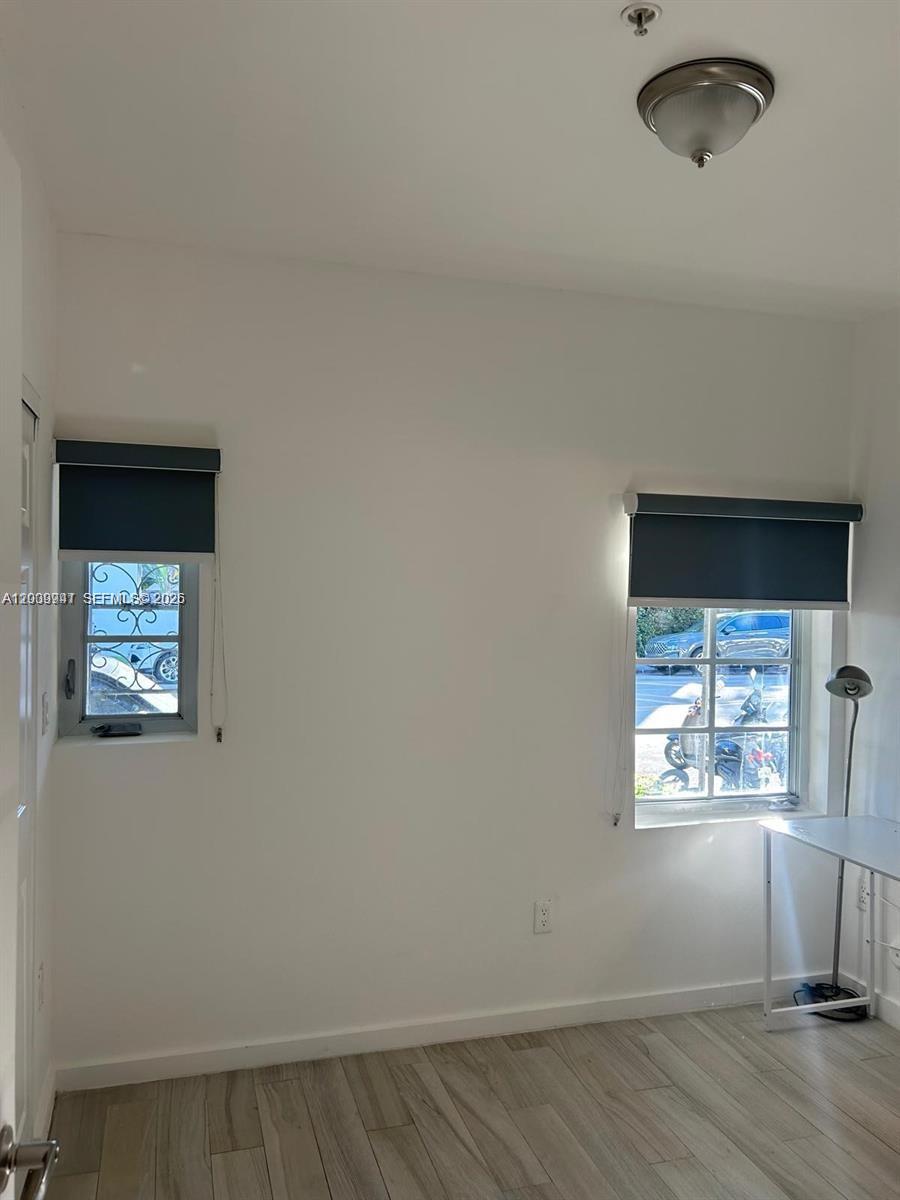 EVA CONDO - Residential