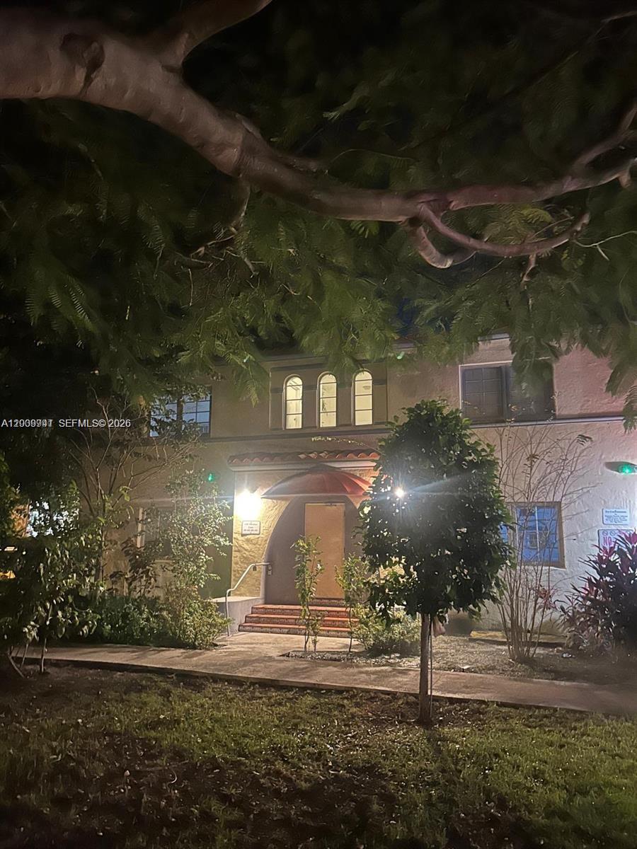 EVA CONDO - Residential