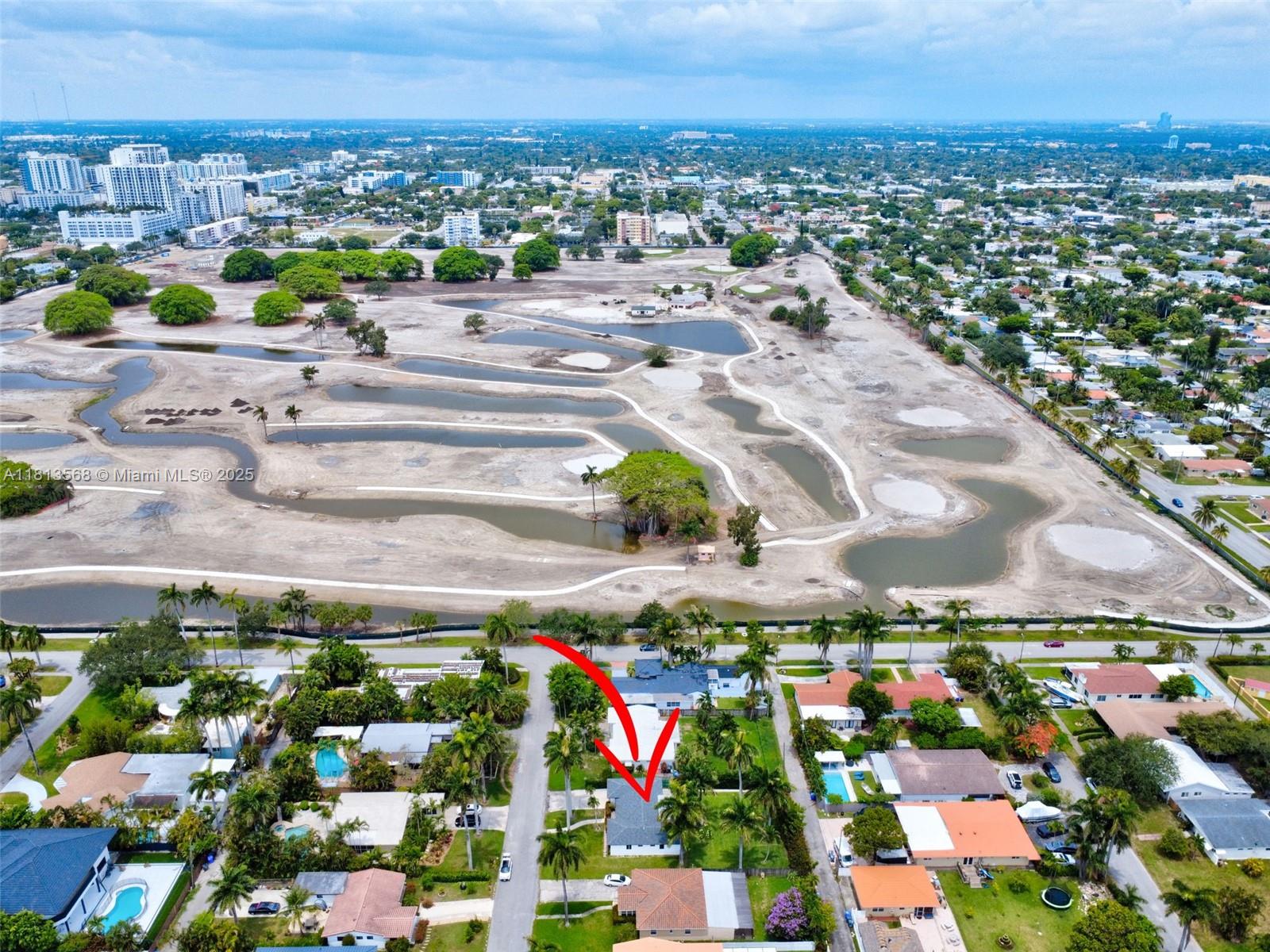 HOLLYWOOD LAKES SECTION - Residential