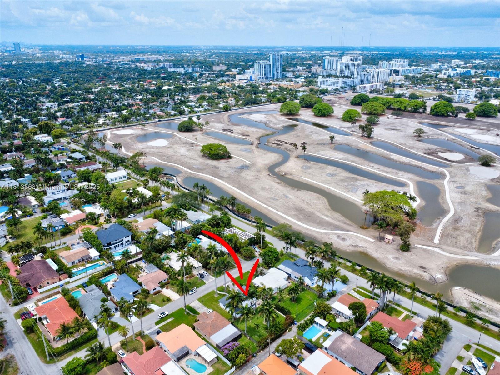 HOLLYWOOD LAKES SECTION - Residential