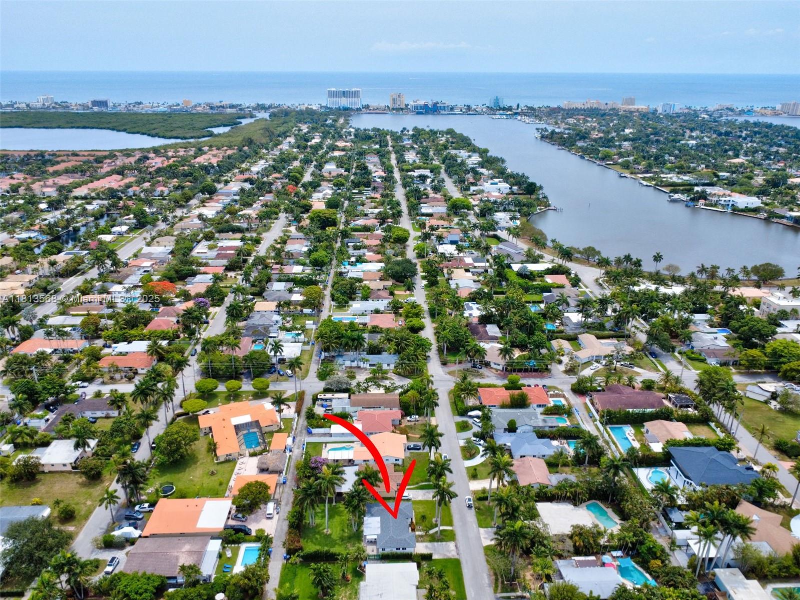 HOLLYWOOD LAKES SECTION - Residential