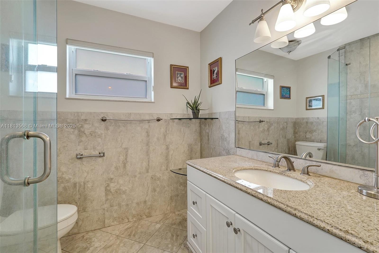 HOLLYWOOD LAKES SECTION - Residential