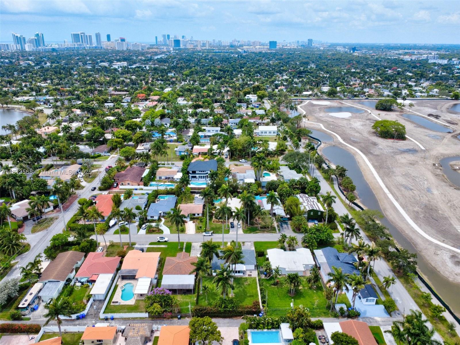 HOLLYWOOD LAKES SECTION - Residential
