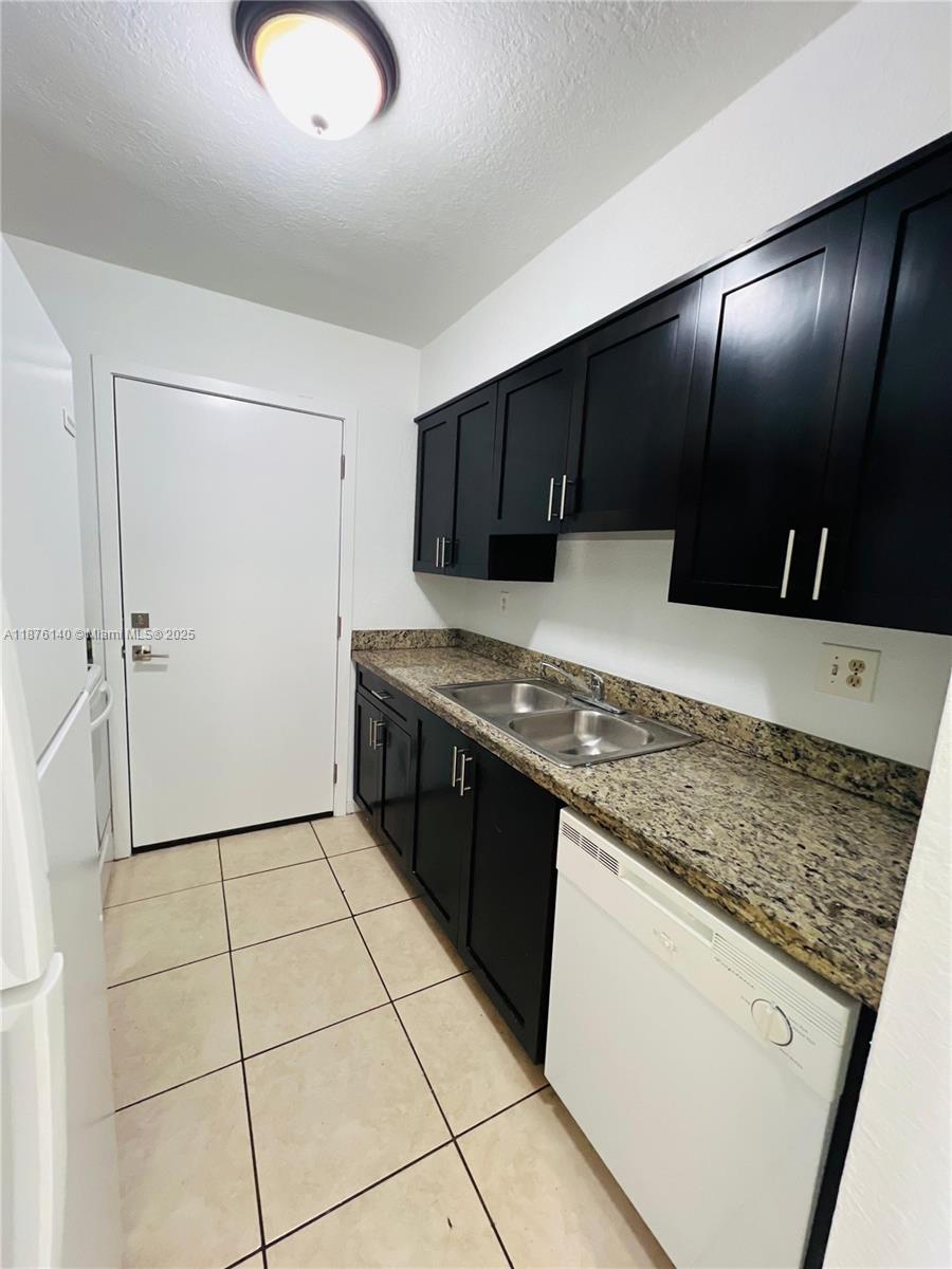 GALLOWOOD CONDO - Residential Lease