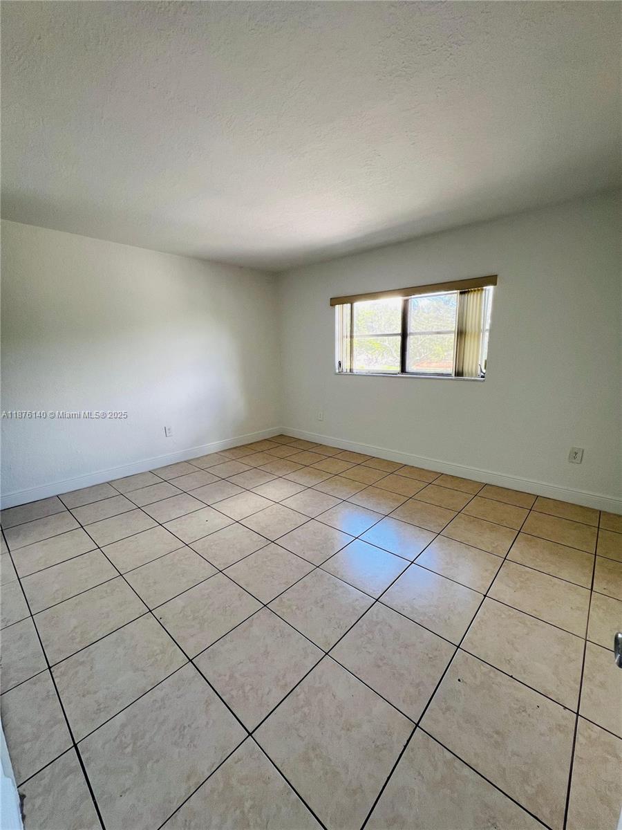 GALLOWOOD CONDO - Residential Lease